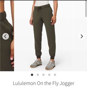 Lululemon On the Fly Jogger - Dark Olive